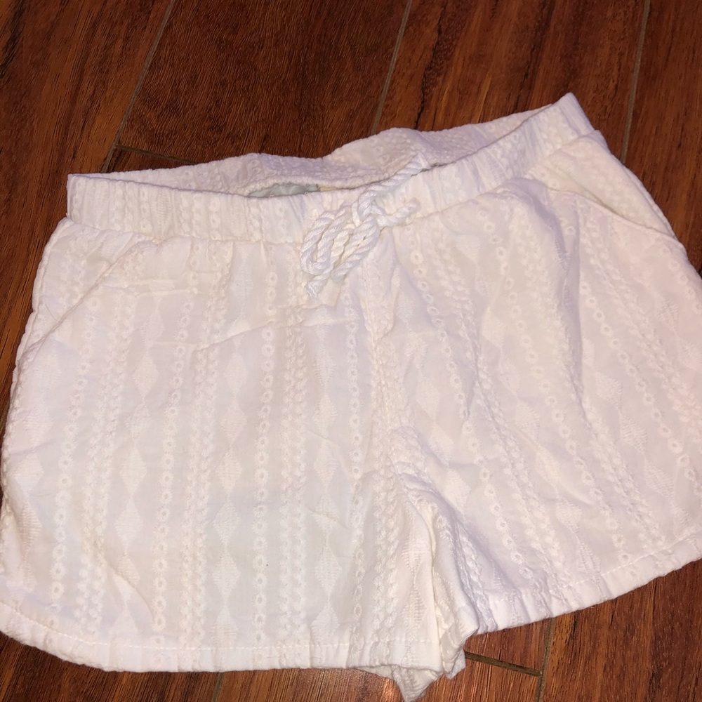White lace shorts